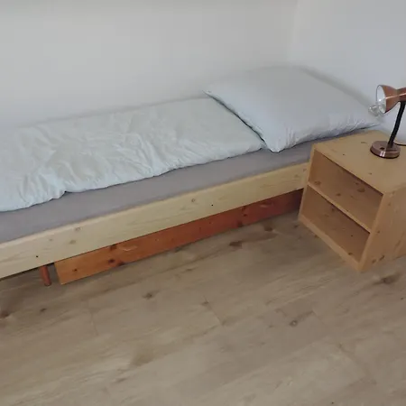 Tomas * 韦尔卡鲁穆尼卡