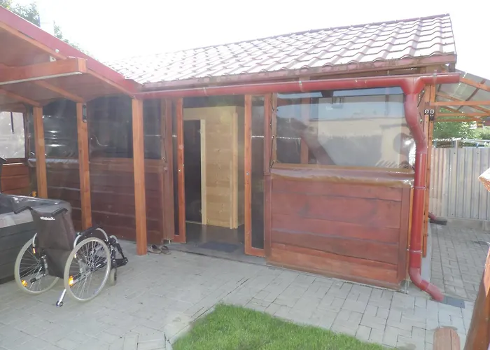 Tomas * 벨카 롬니차